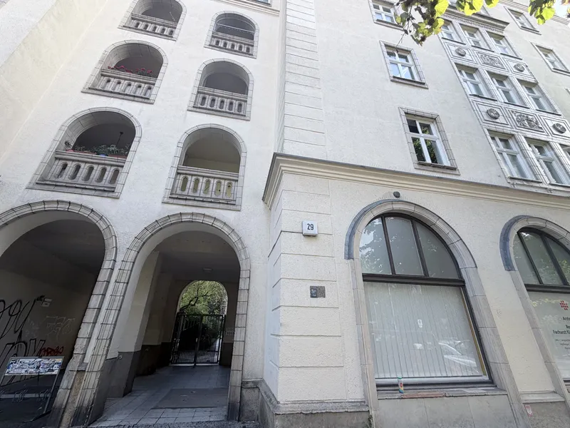 MIT WBS 160-220! 1-Zimmer-Wohnung in Friedrichshain — photo 1